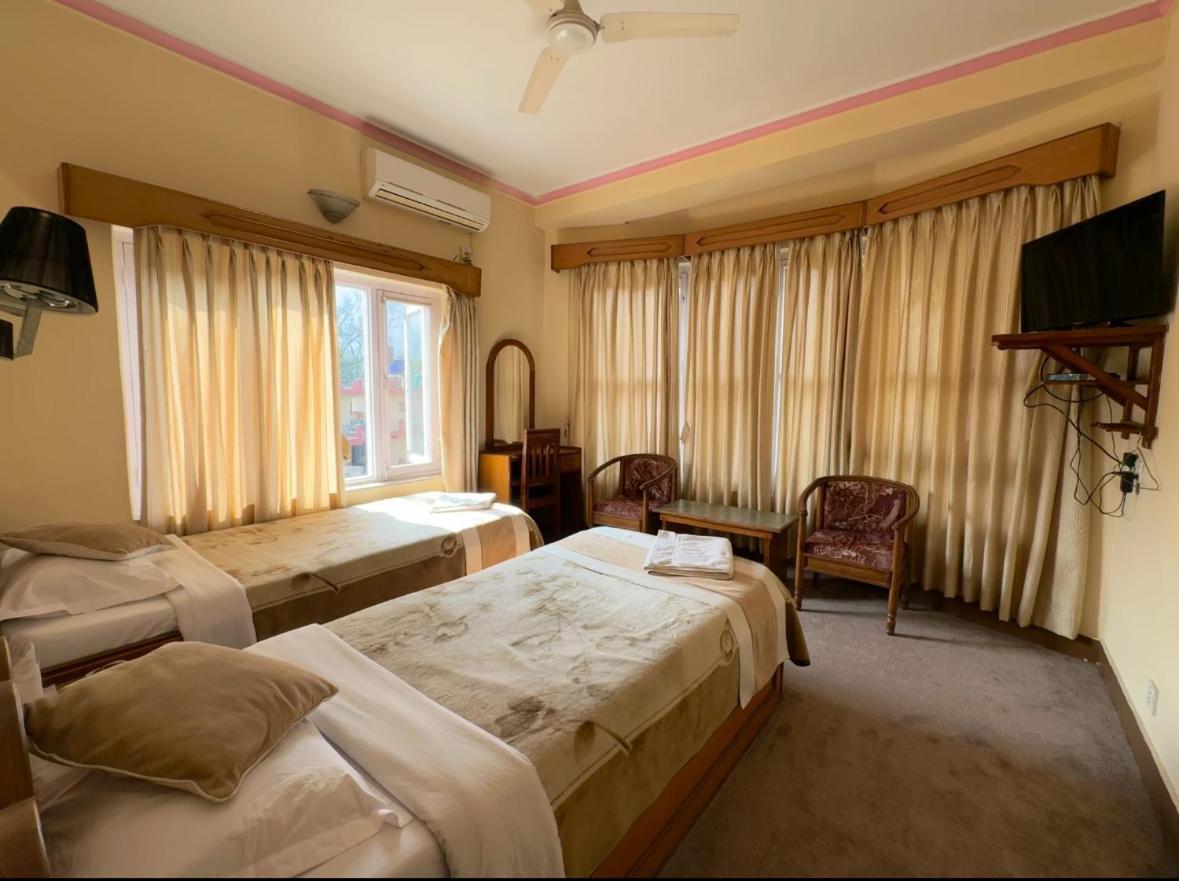 Green Tara Hotel Pokhara Eksteriør bilde