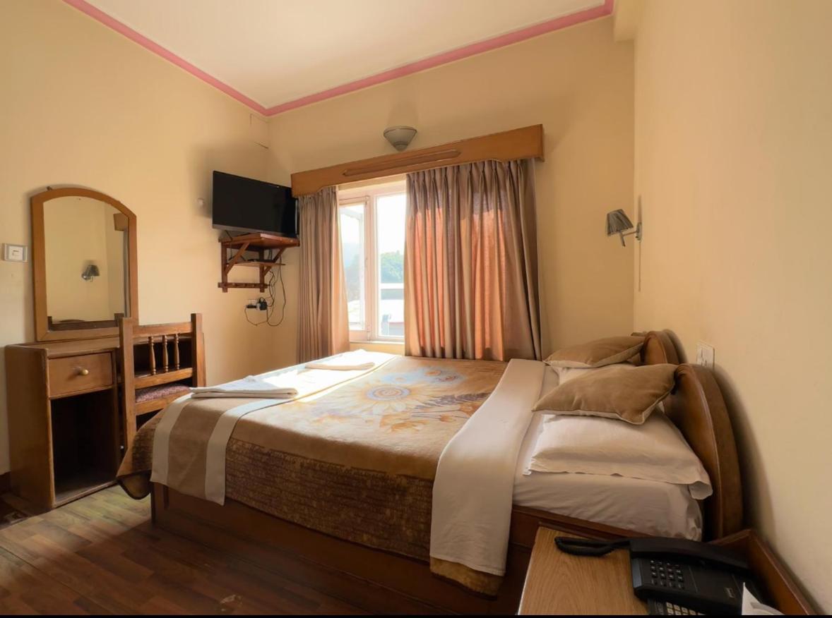 Green Tara Hotel Pokhara Eksteriør bilde