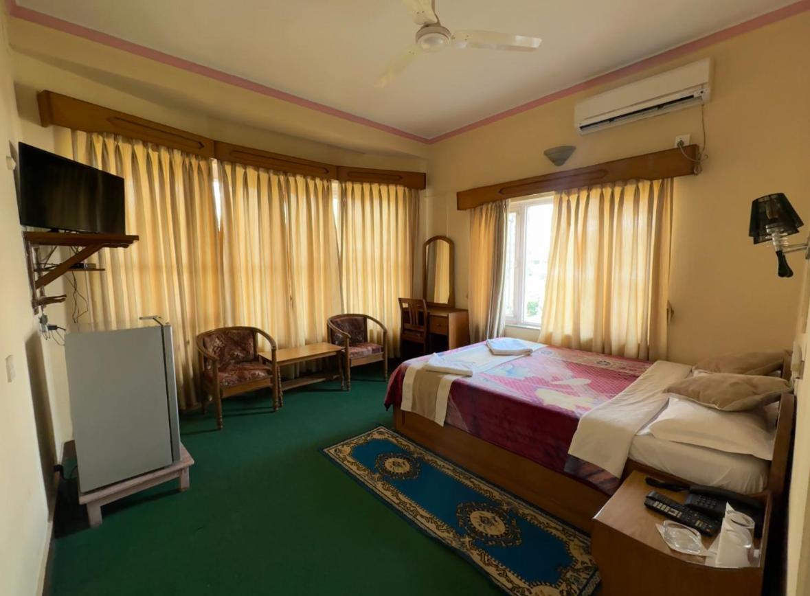 Green Tara Hotel Pokhara Eksteriør bilde